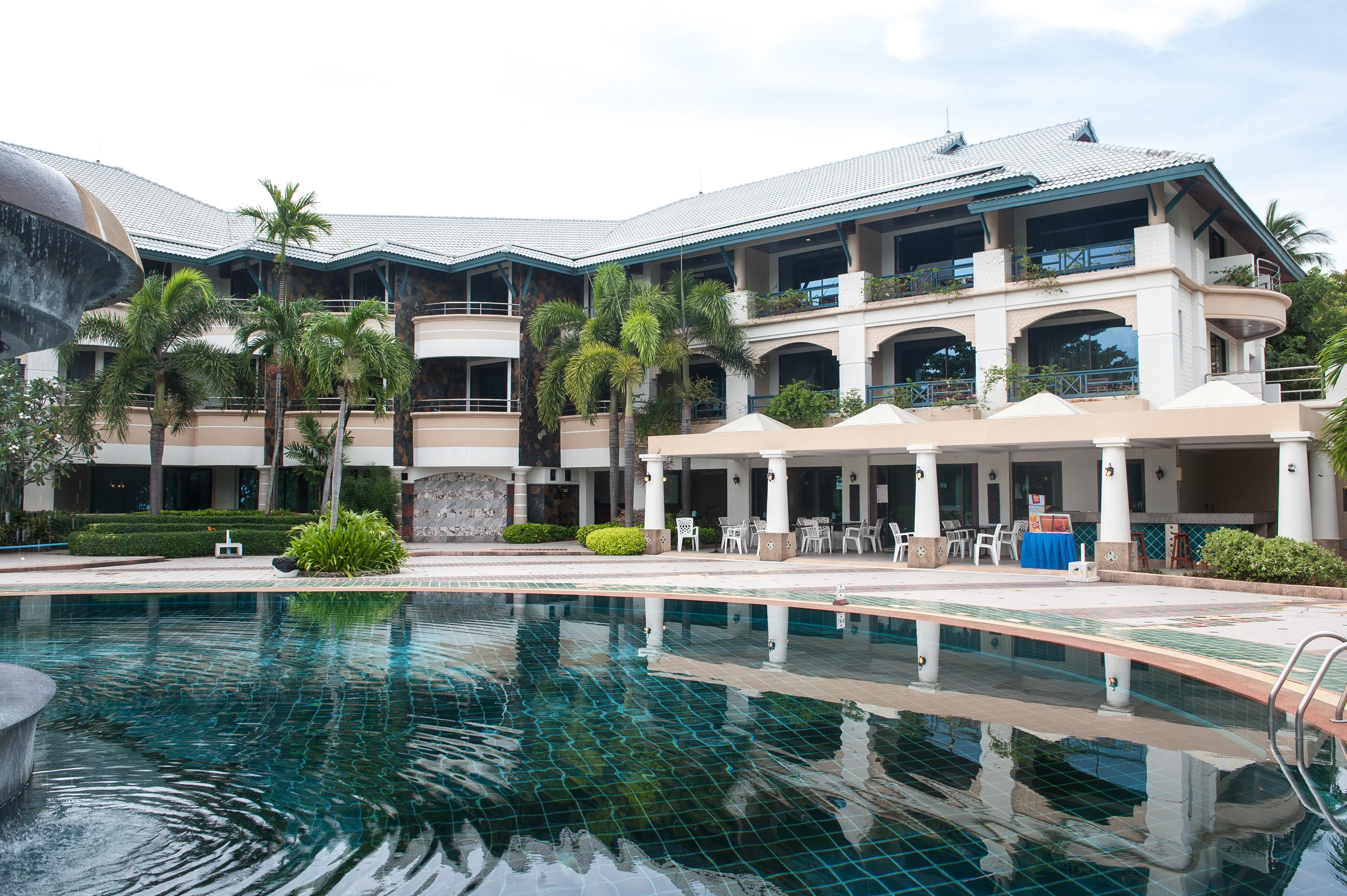 Phi Phi Island Cabana Hotel Exterior photo